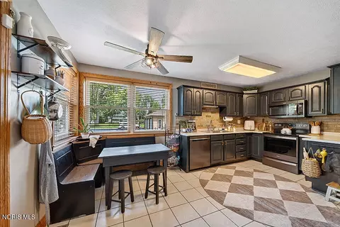 Kitchen - 402 E Zimmerman St, Forest, OH 45843 photo 1 of 6