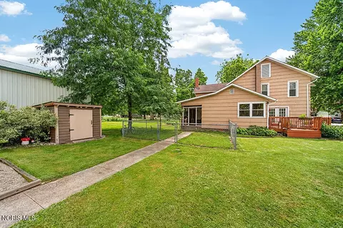 Exterior - 402 E Zimmerman St, Forest, OH 45843 photo 5 of 14