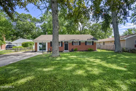 6253 Hancock Ave, Toledo, OH 43615