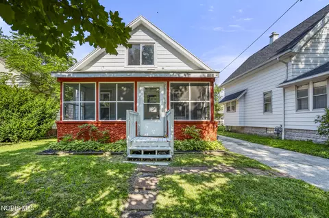 1027 Wright Ave, Toledo, OH 43609
