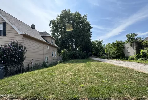 2332 N Erie St, Toledo, OH 43611