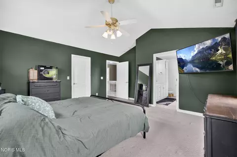 Bedroom - 413 Oak St, Ada, OH 45810 photo 7 of 9