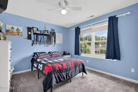 Bedroom - 413 Oak St, Ada, OH 45810 photo 6 of 9