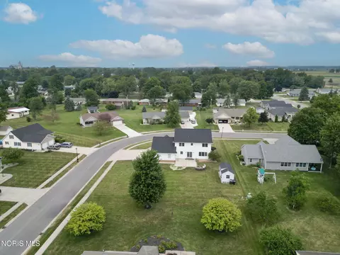 View/Area - 413 Oak St, Ada, OH 45810 photo 2 of 7