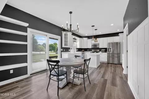 Dining - 413 Oak St, Ada, OH 45810 photo 4 of 5