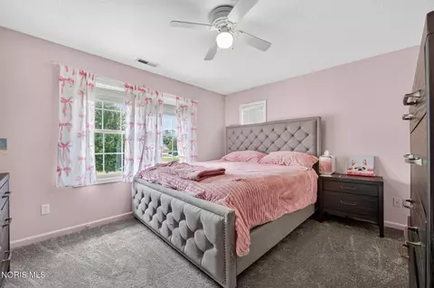 Bedroom - 413 Oak St, Ada, OH 45810 photo 1 of 9