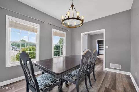 Dining - 413 Oak St, Ada, OH 45810 photo 1 of 5