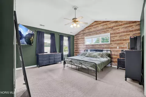 Bedroom - 413 Oak St, Ada, OH 45810 photo 9 of 9