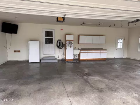 Other - 413 Oak St, Ada, OH 45810 photo 10 of 15