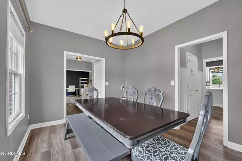 Dining - 413 Oak St, Ada, OH 45810 photo 2 of 5