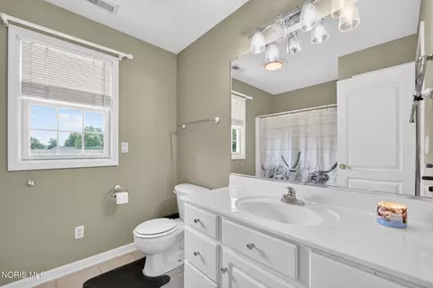 Bath - 413 Oak St, Ada, OH 45810 photo 1 of 3