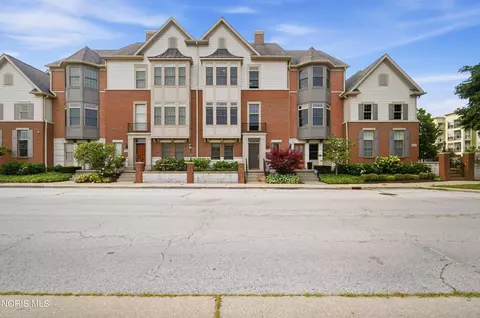 5174 Bostwick Rd, Perrysburg, OH 43551