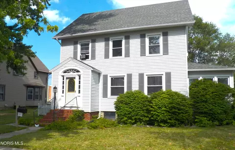 Exterior - 301 N Main St, Paulding, OH 45879 photo 2 of 6