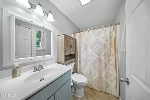 Bath - 327 S Walnut St, Bryan, OH 43506 photo 2 of 2
