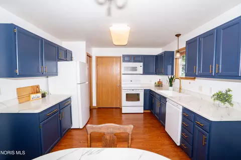 Kitchen - 401 Degroff Ave, Archbold, OH 43502 photo 1 of 3