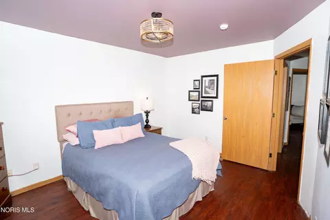Bedroom - 401 Degroff Ave, Archbold, OH 43502 photo 3 of 5