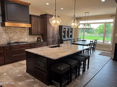 Kitchen - 4045 Coder Cove Ct, Maumee, OH 43537 photo 4 of 6