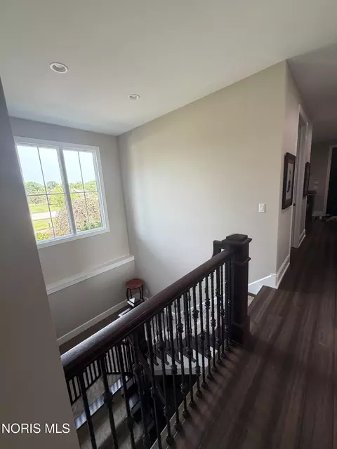 Entry Way - 4045 Coder Cove Ct, Maumee, OH 43537 photo 8 of 8