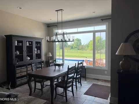 Dining - 4045 Coder Cove Ct, Maumee, OH 43537 photo 1 of 2
