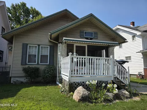 2033 South Ave, Toledo, OH 43609