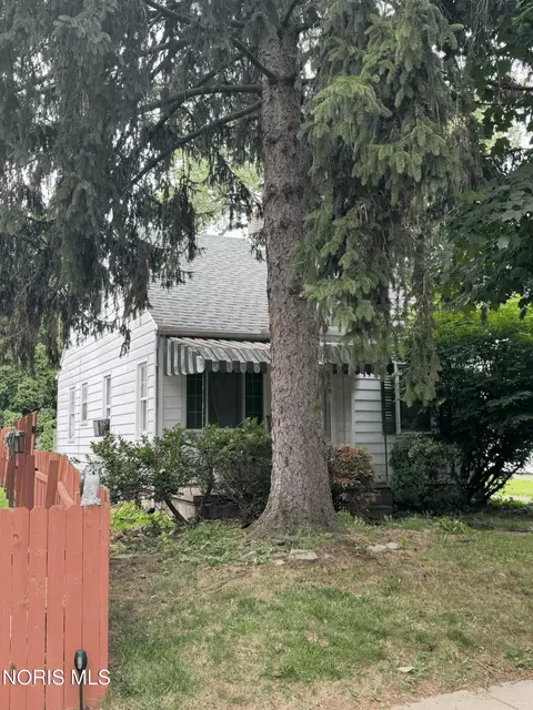 1311 Corbin Rd, Toledo, OH 43612