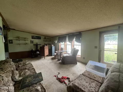 Living - 7908 Grubb St, Paulding, OH 45879 photo 4 of 4