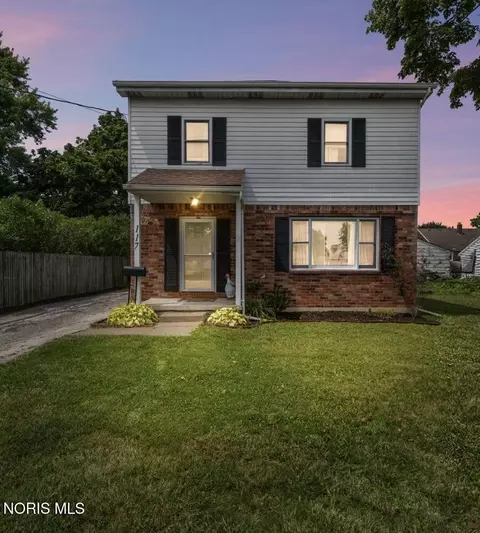 117 Hillsdale Ave, Rossford, OH 43460