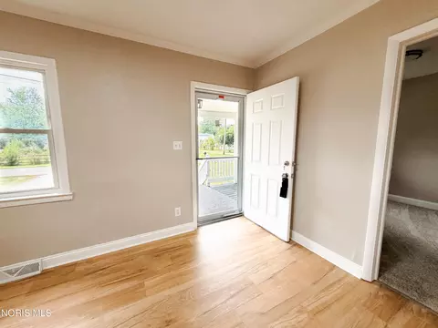 Entry Way - 5652 Rudyard Rd, Sylvania, OH 43560 photo 1 of 1