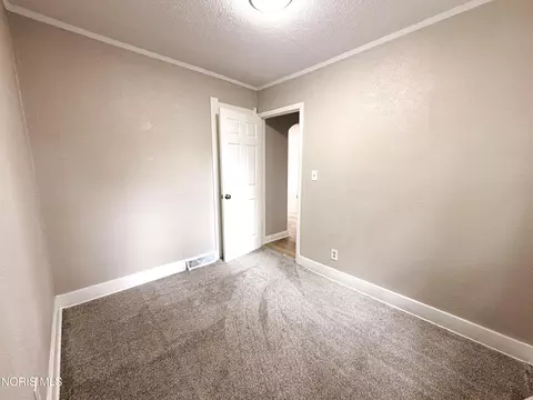 Bedroom - 5652 Rudyard Rd, Sylvania, OH 43560 photo 1 of 5