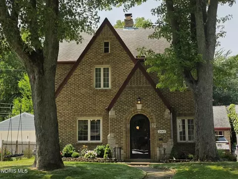2643 Goddard Rd, Toledo, OH 43606