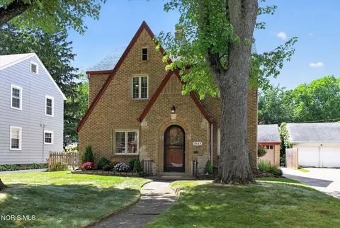 2643 Goddard Rd, Toledo, OH 43606
