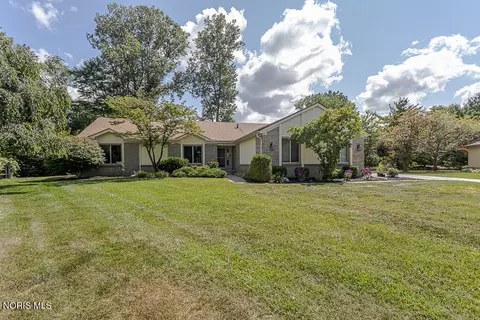 6720 Cloister Ct, Toledo, OH 43617