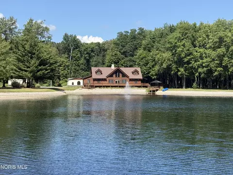 4737 County Hwy 1-2, Swanton, OH 43558