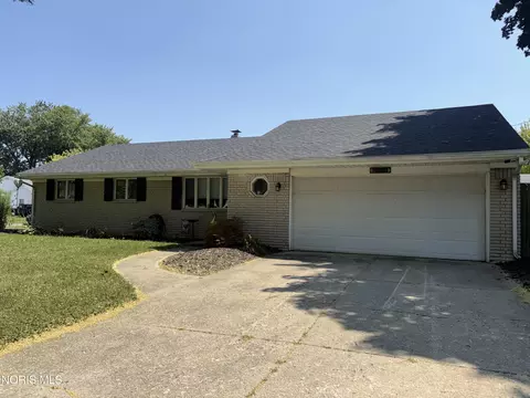 2048 Mayport Dr, Toledo, OH 43611