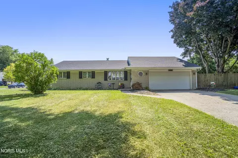 2048 Mayport Dr, Toledo, OH 43611