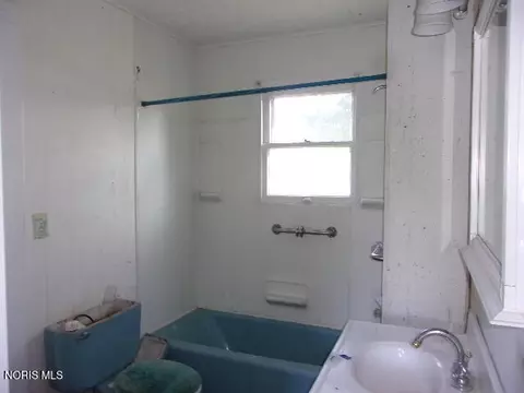 203 Scott St, Mccomb, OH 45858 photo 6