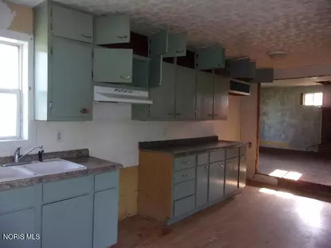 203 Scott St, Mccomb, OH 45858 photo 3