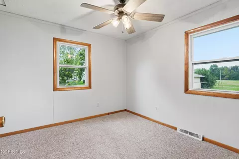 Bedroom - 313 E 7th St, Sycamore, OH 44882 photo 4 of 9