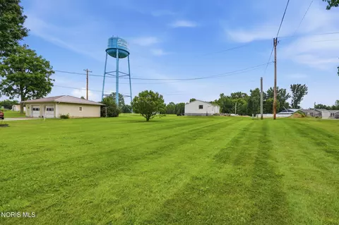 Exterior - 313 E 7th St, Sycamore, OH 44882 photo 13 of 13