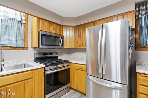 Kitchen - 313 E 7th St, Sycamore, OH 44882 photo 5 of 6