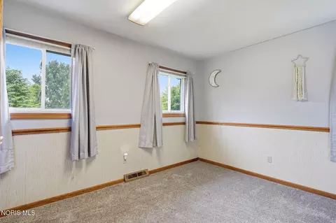 Bedroom - 313 E 7th St, Sycamore, OH 44882 photo 1 of 9