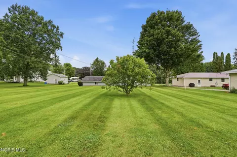 Exterior - 313 E 7th St, Sycamore, OH 44882 photo 10 of 13