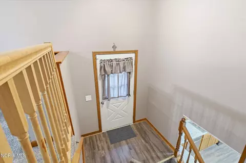Entry Way - 313 E 7th St, Sycamore, OH 44882 photo 3 of 3