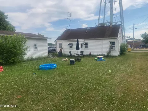 402 Centre St, Stryker, OH 43557 photo 7