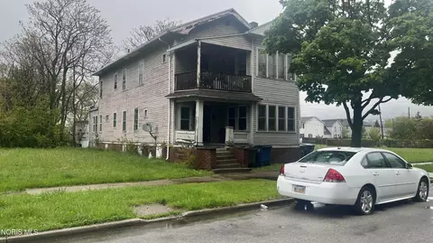 212 Floyd St, Toledo, OH 43620