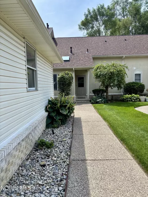 2137 Saint Andrews, Toledo, OH 43615