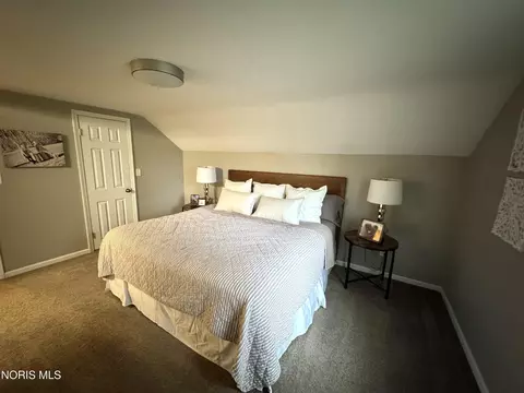 Bedroom - 226 E Plum St, Deshler, OH 43516 photo 2 of 4