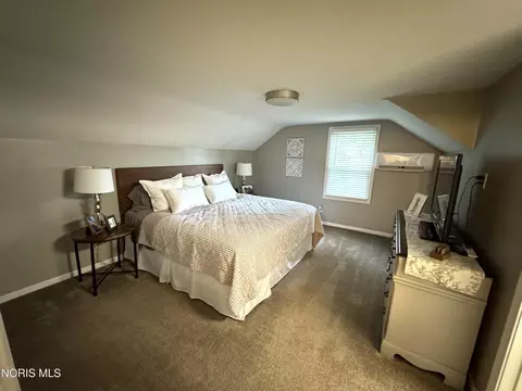 Bedroom - 226 E Plum St, Deshler, OH 43516 photo 1 of 4