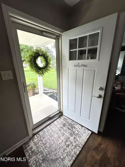 Entry Way - 226 E Plum St, Deshler, OH 43516 photo 1 of 3