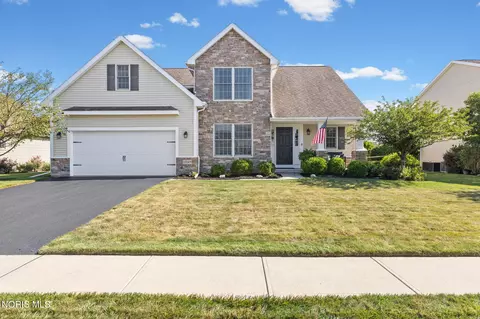 25149 Fox Hunt Dr, Perrysburg, OH 43551